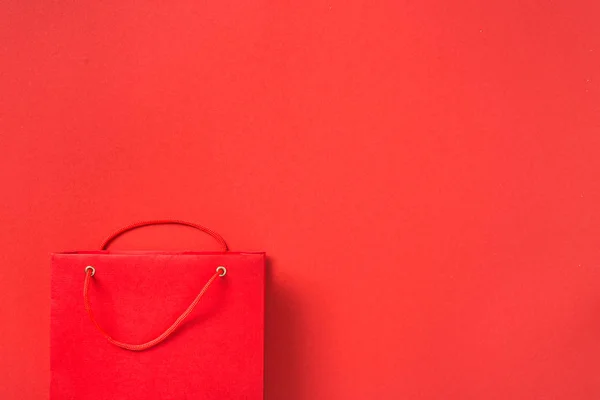 Empty Red Paper Bag Red Background Top View — Stock Photo, Image