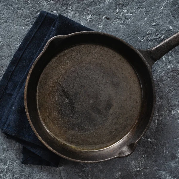 Порожня Маленька Сковорода Приготування Їжі Темному Тлі Зверху — стокове фото