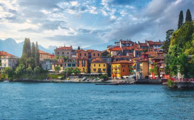 Sessizlik 'in gündoğumunda güzel manzara, Baia del Silenzio, Sestri Levante, Liguria, İtalya