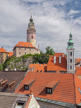 Czech Cumhuriyeti 'nin eski Cesky Krumlov kasabasının manzarası