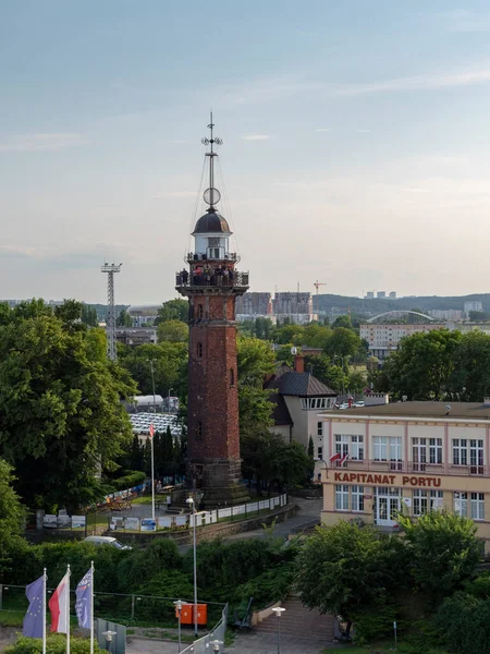 Antik Világítótorony Gdansk Kikötőjében New Port Kikötőmester Irodája Mellett — Stock Fotó