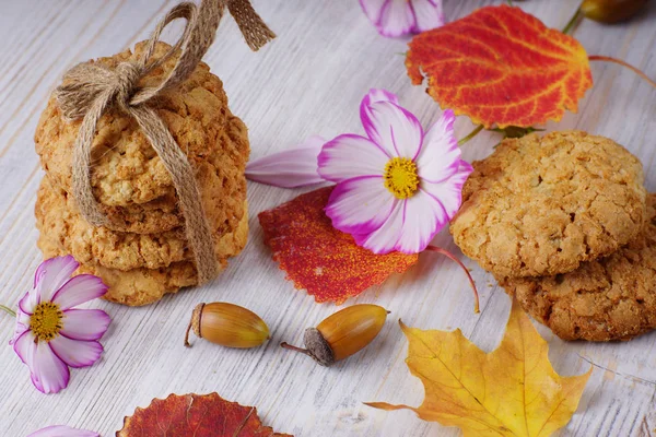 Autumn Fallen Leaves Acorns Table Oatmeal Cookies Folded Pile Tied — Stock Photo, Image