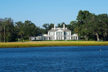 florida Intercoastal waterway kıyısında lüks ev