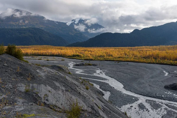 Resurrection River at Exit Glacier, Harding Icefield, Kenai Fjords National Park, Seward, Alaska, Estados Unidos — Fotografia de Stock