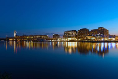 Washington Dc, Amerika Birleşik Devletleri - 28 Temmuz 2018: Wharf gece Washington DC. İskele Washington kanalı, Ulusal Mall hemen güneyinde yer almaktadır.