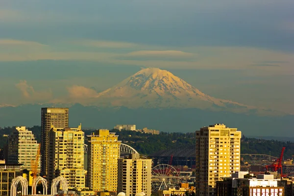 Mount Rainier Seattle Edifici Alle Ore Del Tramonto Vista Sulla — Foto Stock