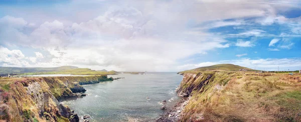 Panoramic Landscape Rocky Ocean Shore Southwest Ireland Bray Head Car — Stock Photo, Image
