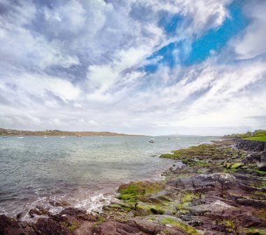 Castletownbere taşlı shore