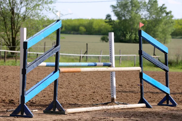 Outdoors photo of wooden barriers for jumping horses. — Stock Photo, Image