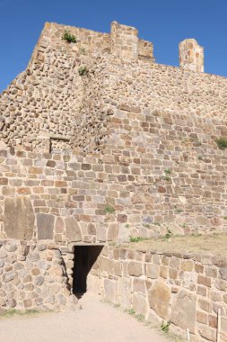 Meksika Maya şehri Oaxaca şehri yakınlarındaki Monte Alban 'da harabe.