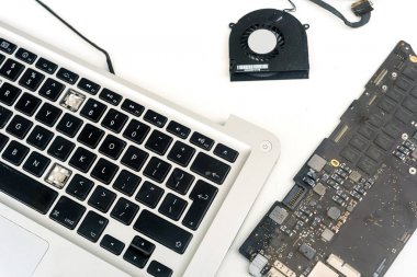 Kırık elma MacBook iPad