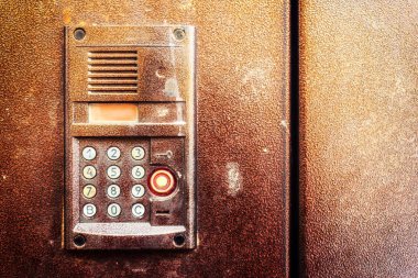 Ev güvenliği için tuş takımı giriş cihazı