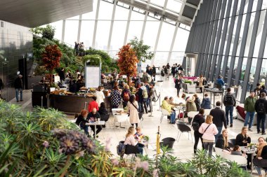 20 Fenchurch Street Skygarden Içinde insanlar