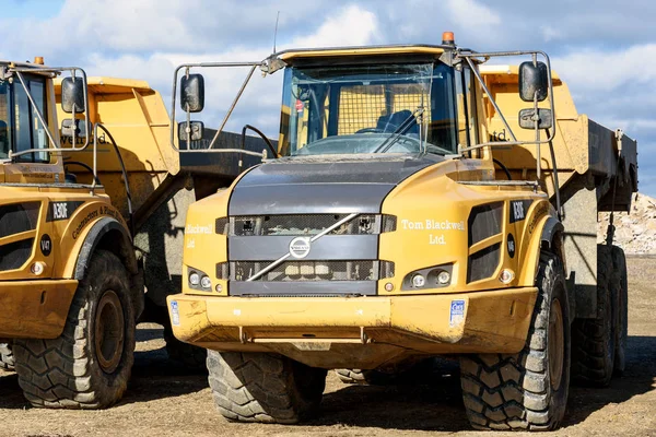 Máquinas de terraplenagem do escavador de Volvo A30F — Fotografia de Stock