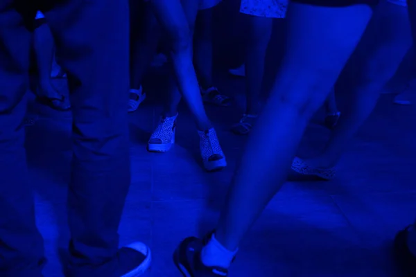 Party Nachtclub Völker Füße Beine — Stockfoto