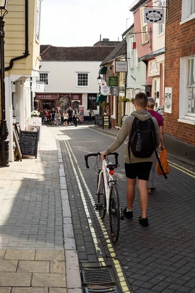 Sir Isaacs Paseo en Colchester — Foto de Stock