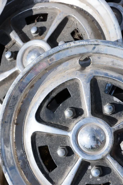Bilhjul trim i legerat metall — Stockfoto