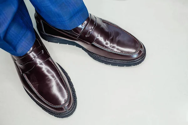 Männliche Braune Lederschuhe Ansicht Von Oben — Stockfoto