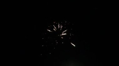 Düğünde güzel, renkli bir selam.