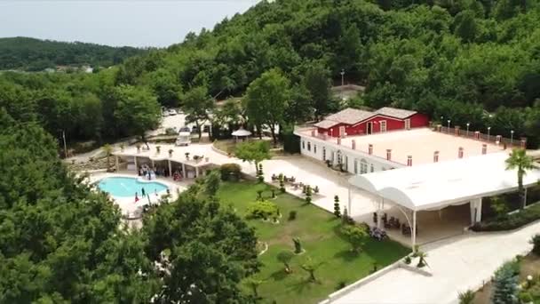 Vista aérea de un restaurante rural en Italia — Vídeo de stock