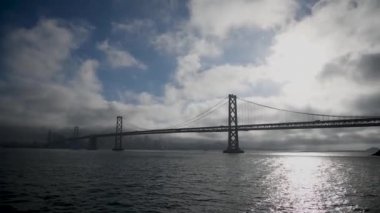 San Francisco Golden Gate Köprüsü , yelkenli gemiden görünümü