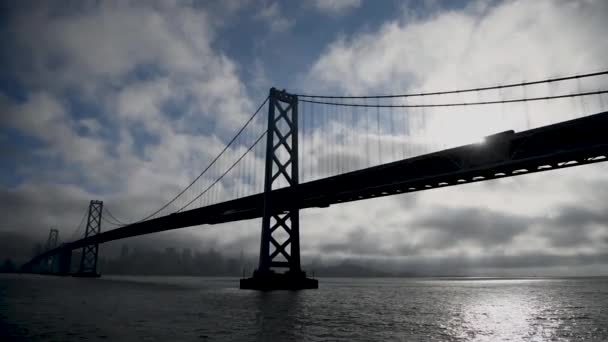 San Francisco Golden Gate Bridge, widok z żaglowiec — Wideo stockowe