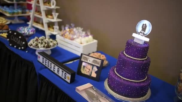 Candy Bar Boda, pastel de bodas — Vídeo de stock