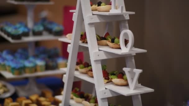 Candy Bar Casamento, bolo de casamento — Vídeo de Stock