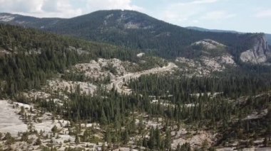 Havadan dağ peyzaj yolu