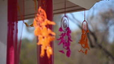 Hint düğünü geleneksel çiçek dekorasyonu