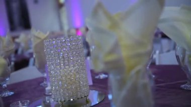 Ziyafet. bir düğünde masa ayarı yakın çekim