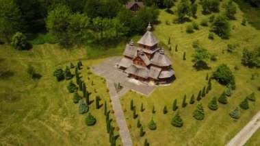 Ukrayna 'daki Ukrayna Katolik Kilisesi' nin kutsal yurdu Lavra 'nın havadan görüşü