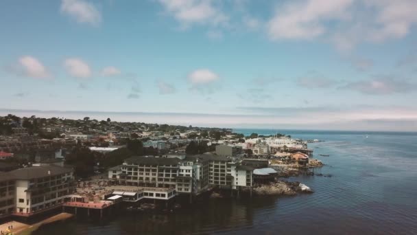 Aero, vistas al mar y playas con el hotel — Vídeo de stock