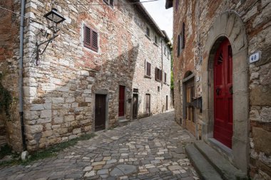 İtalya 'nın başkenti Montefioralle' de bulunan Chianti Vadisi 'ndeki en eski yerleşim yerlerinden birinde.