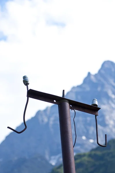 eski elektrik direği