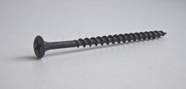 Hafif bir arka plan ağaç vidası yalıtılmış nesne - siyah