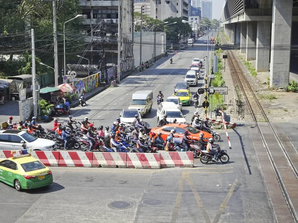 バンコク 2018 バンコクの道路上のトラフィック 交通渋滞 — ストック写真