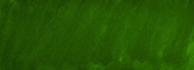 Yırtık darbeler ve çizgiler ile koyu yeşil suluboya çerçeve. Tasarım, düzenler ve desenler için soyut arka plan. Metin için kopyalama alanı ile.