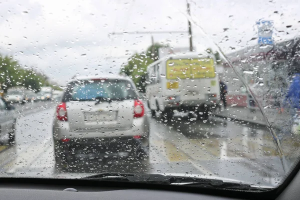 Gotas Chuva Pára Brisas Carro Foco Seletivo Vista Janela Carro — Fotografia de Stock