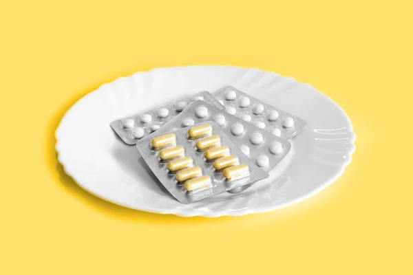 Comprimidos Diferentes Num Prato Conceito Medicamentos Prescritos Para Perda Peso — Fotografia de Stock