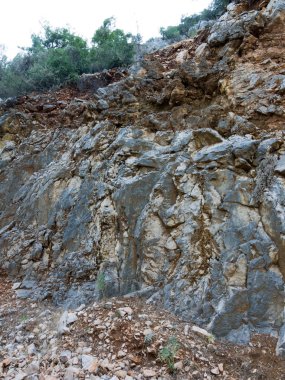 Antalya Göynük Kanyonu. Ulusal yedekte ağaçlarıyla güzel dağ