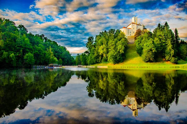 Picturesque Landscape Trakoscan Castle Croatia — Stock Photo, Image