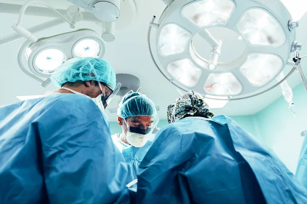 Team Surgeons Operating Hospital — Stock Photo, Image