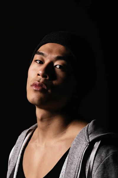 Porträt Eines Jungen Asiatischen Jungen Freizeitkleidung Herausfordernde Einstellung — Stockfoto