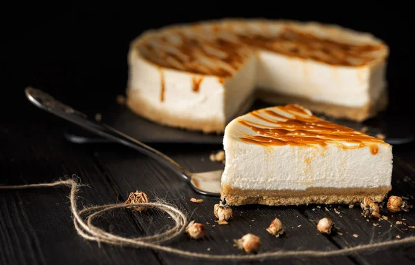 Bolo de queijo com caramelo Fotos De Bancos De Imagens