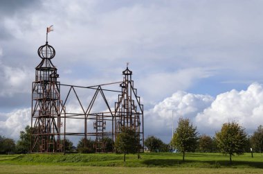 Çelik kopya Uniastate