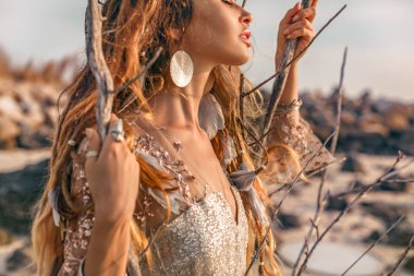 güzel genç kadın modelin yakın portre