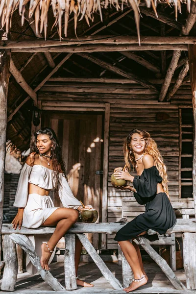 Two Beautiful Young Stylish Fashion Models Having Fun Outdoors — Stock Photo, Image