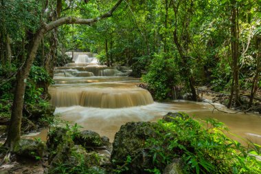 Huai Mae Kamin, güzel şelale, seyahat hedef, Kanchanaburi, Tayland