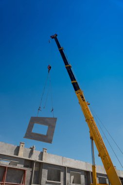 Prekast beton duvar paneli yükleme bina inşaat site vinç kaldırma.